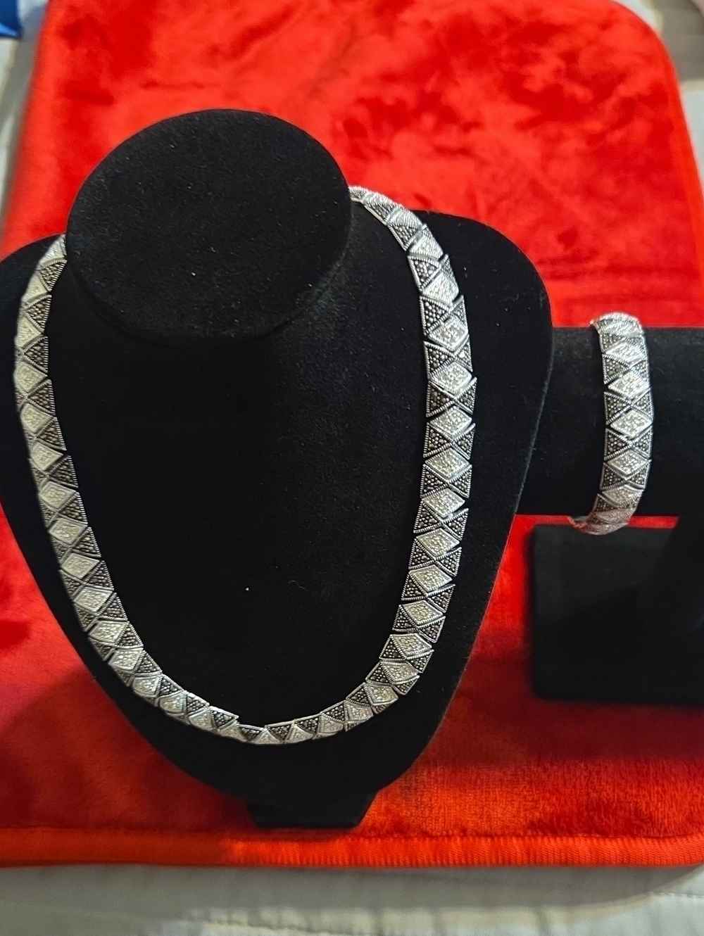 Silver Geometric Link Necklace and Bracelet Set - Silver